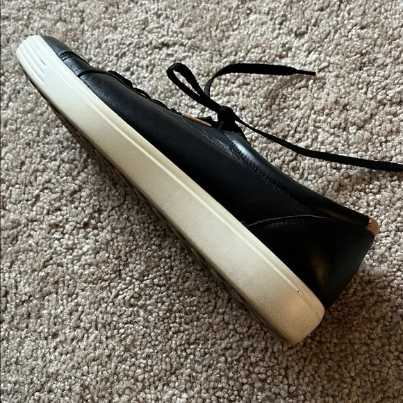 ECCO Soft 7 Women’s Black Leather Lace Up Sneakers Size 8 - Picture 8 of 16